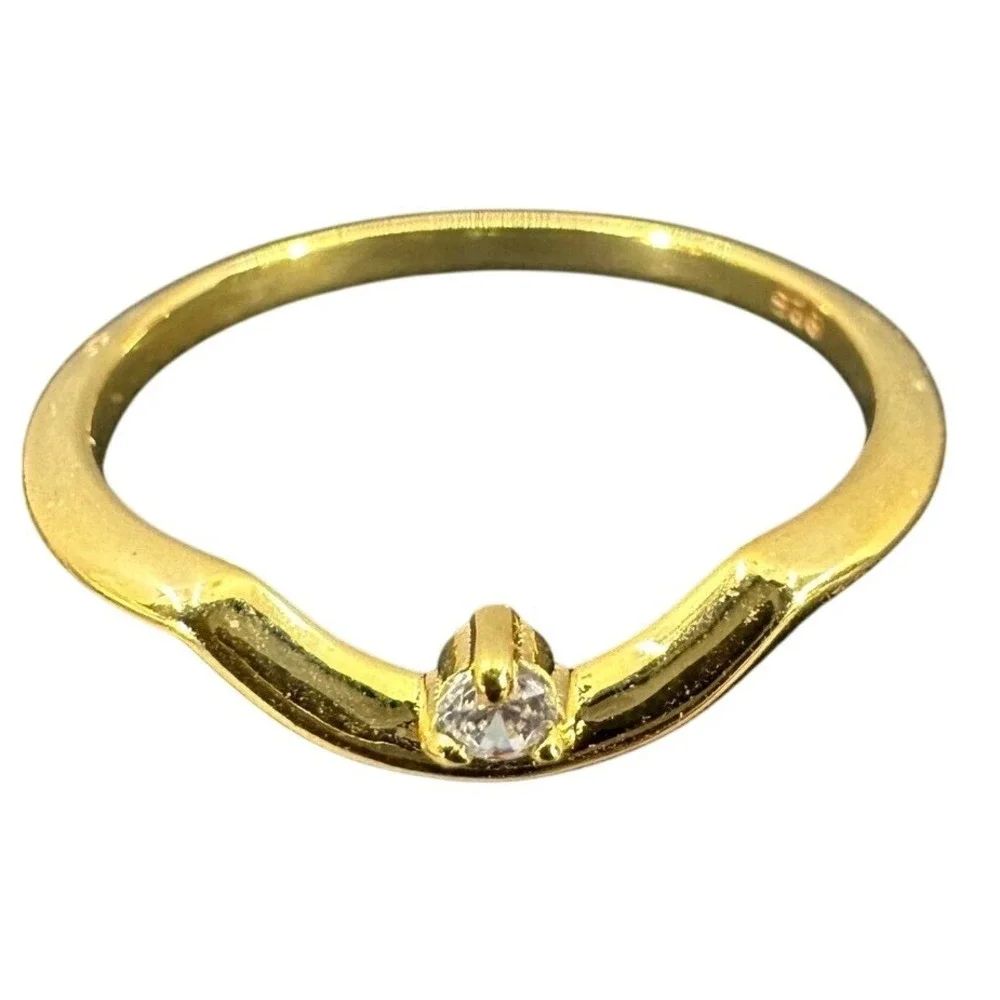 Gold over .925 silver cubic zirconiaAccent Band size 6, new‎